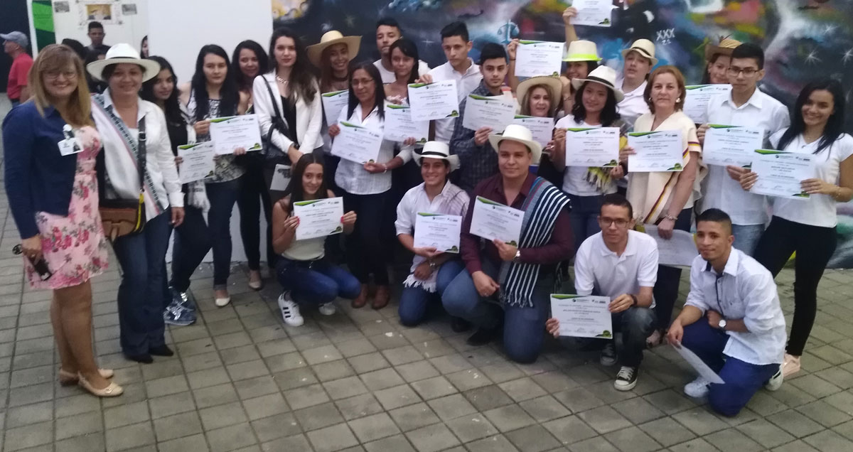Bilingüismo, proyecto piloto de gran impacto social - Entrega de certificados en Girardota